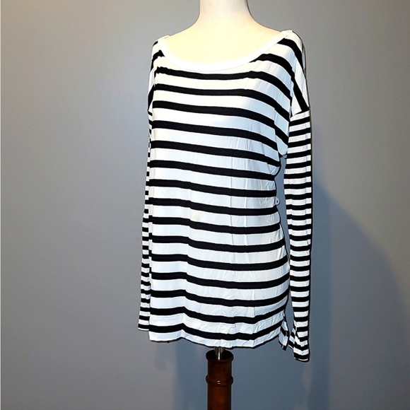 White House Black Market Long Sleeved Tee L - Picture 1 of 5